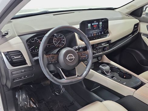 Used 2023 Nissan Rogue SL w/ SL Premium Package FWD image 16