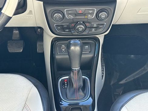 Used 2021 Jeep Compass Limited w/ Elite Exterior Group image 23