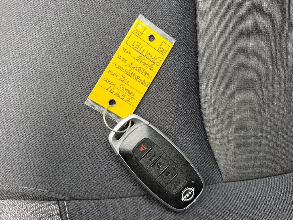 Used 2026 Nissan Pathfinder SV AWD/4WD image 31
