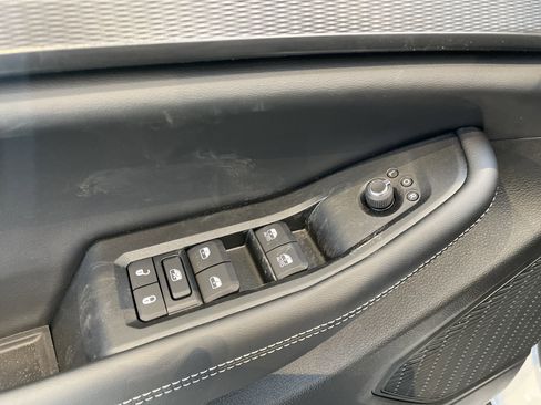 New 2025 Jeep Grand Cherokee Laredo X w/ Luxury Tech Group I image 17