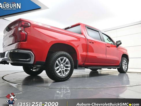 Used 2023 Chevrolet Silverado 1500 LT AWD/4WD image 25