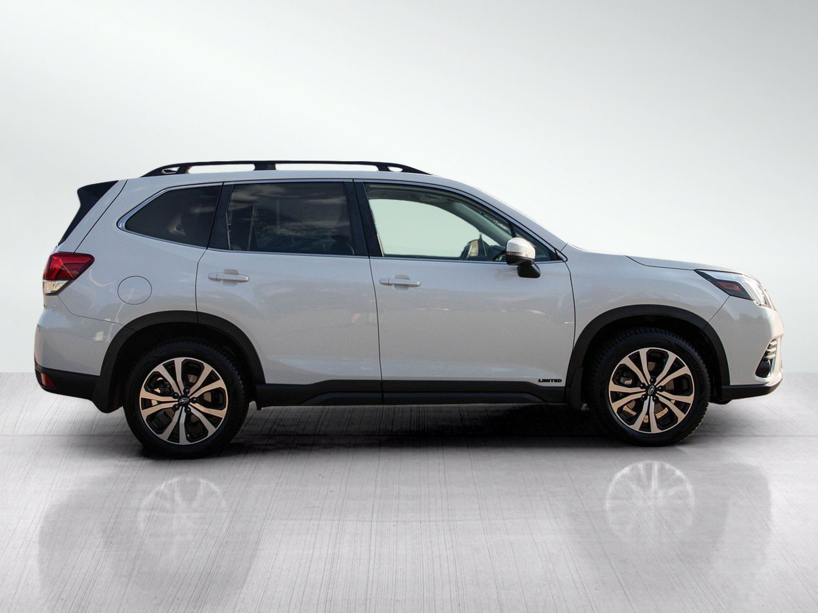 Used 2024 Subaru Forester Limited AWD/4WD image 6