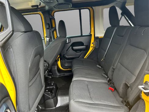 Certified 2019 Jeep Wrangler Unlimited Sport S image 10