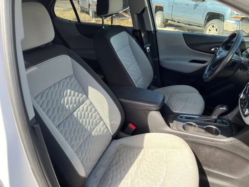 Used 2019 Chevrolet Equinox LS w/ LS Convenience Package image 20
