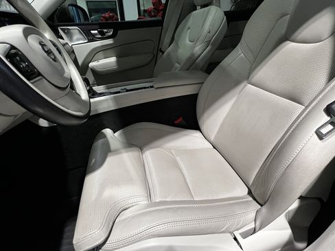 Used 2021 Volvo XC60 T5 Inscription w/ Advanced Package FWD image 18