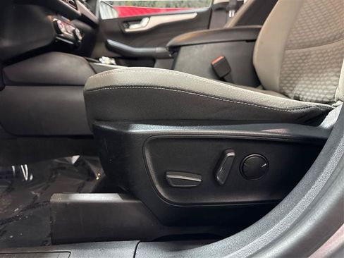 Used 2021 Ford Escape SE AWD/4WD image 17