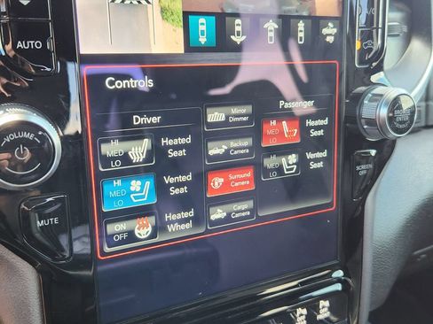 Used 2021 RAM 3500 Laramie AWD/4WD image 21