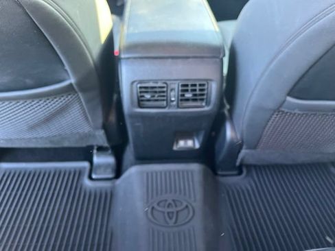 Used 2022 Toyota 4Runner SR5 Premium w/ Moonroof Package RWD image 16