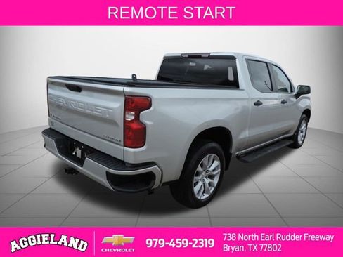 Used 2022 Chevrolet Silverado 1500 Custom image 4