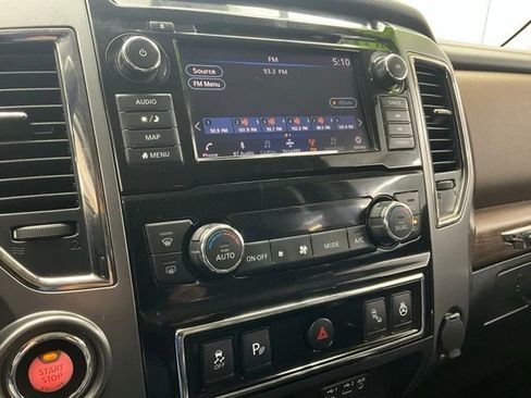 Used 2019 Nissan Titan Platinum Reserve w/ Platinum Utility Package image 10