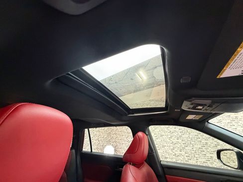 Used 2023 Toyota Highlander XSE FWD image 10