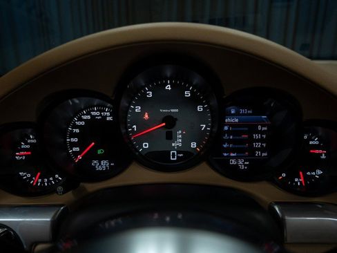 Used 2017 Porsche 911 Targa 4S image 23