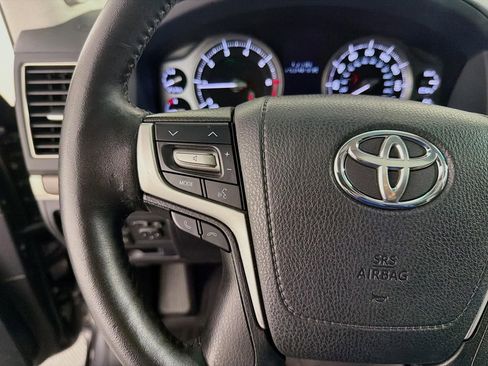 Used 2016 Toyota Land Cruiser AWD/4WD image 47