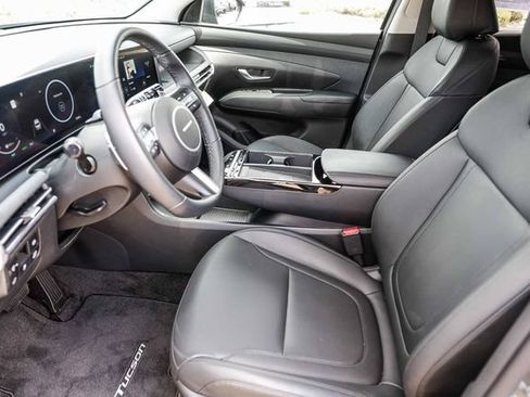 Certified 2025 Hyundai Tucson SEL AWD/4WD image 23