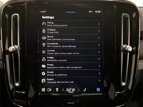 Used 2023 Volvo XC40 Recharge Ultimate w/ Protection Package Premier image 41