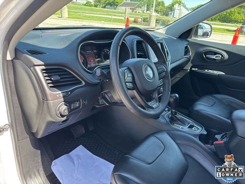 Used 2022 Jeep Cherokee Trailhawk w/ Comfort/Convenience Group AWD/4WD image 54