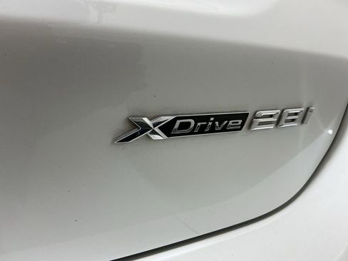 Certified 2022 BMW X1 xDrive28i w/ Premium Package image 33