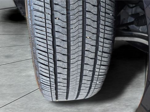 Used 2025 Ford Mustang Mach-E Premium RWD image 31