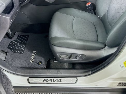 Certified 2025 Toyota RAV4 XLE w/ Convenience Package image 19