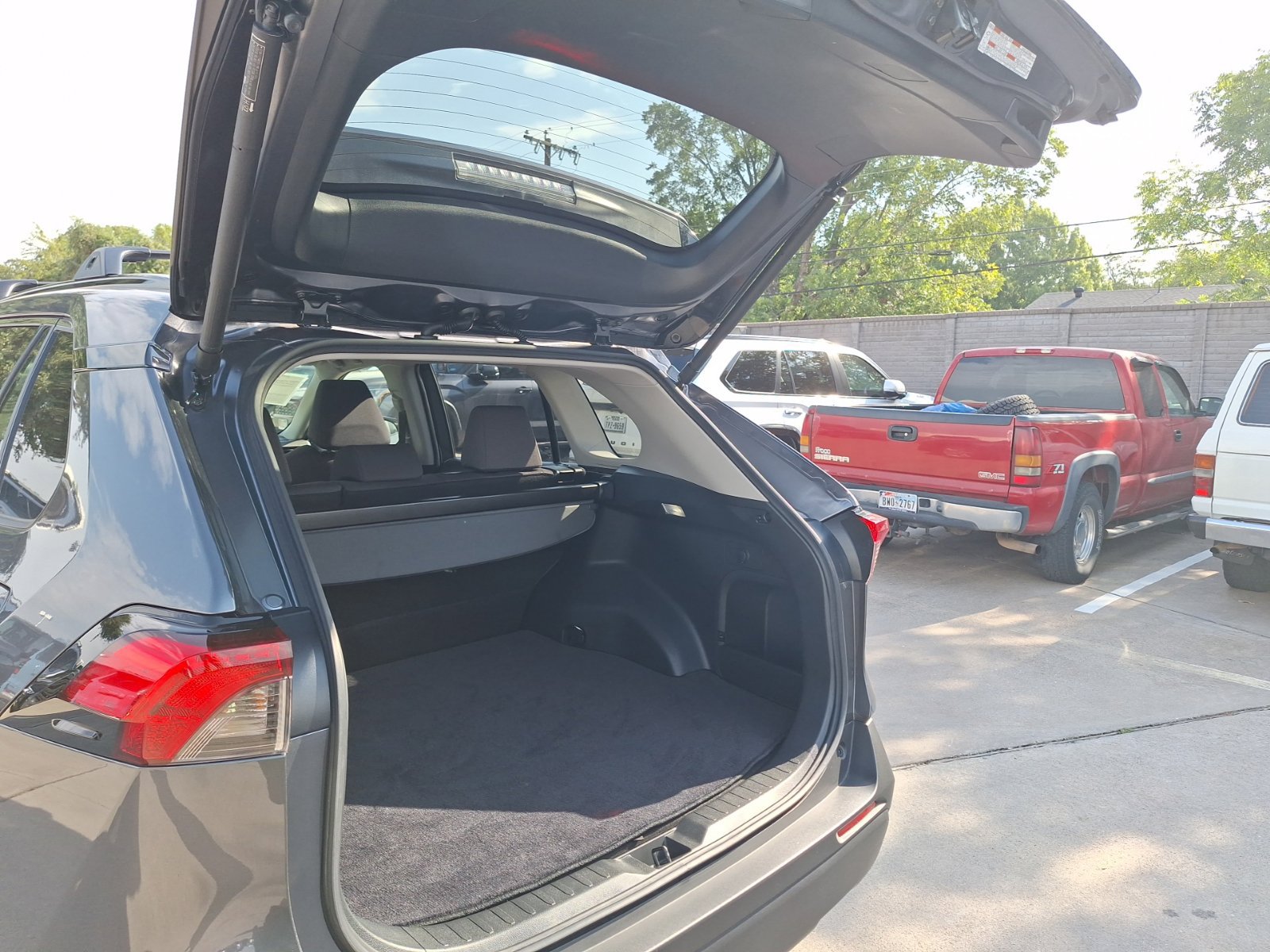 Used 2024 Toyota RAV4 XLE w/ Convenience Package AWD/4WD image 37