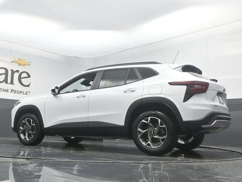 New 2026 Chevrolet Trax LT w/ Driver Confidence Package image 33