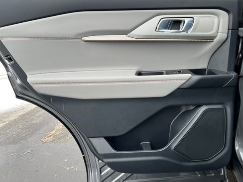 Used 2026 Ford Explorer Active w/ Active Comfort Package image 35