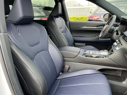 Certified 2026 INFINITI QX60 Sport w/ Dark Cargo Package AWD/4WD image 22