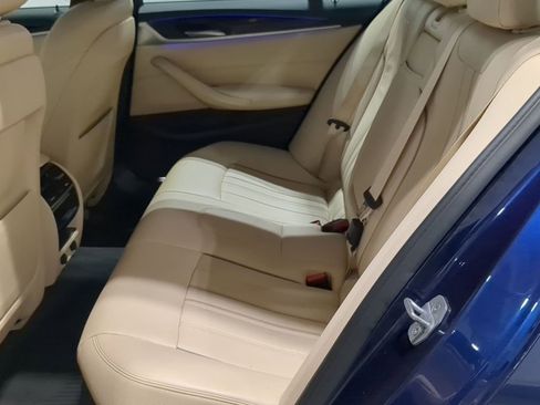 Used 2019 BMW 530e xDrive w/ Luxury Package image 24