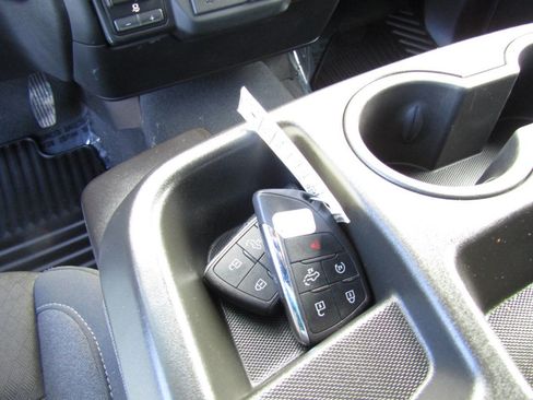 Used 2023 GMC Sierra 1500 Pro w/ Graphite Edition image 17