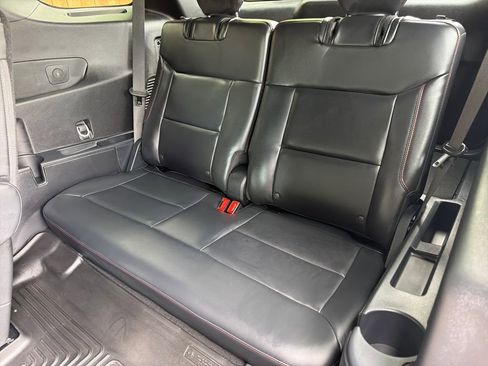 Used 2025 Ford Explorer ST image 34