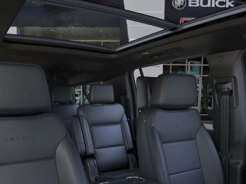 New 2026 GMC Yukon XL Denali w/ Denali Reserve Package image 24