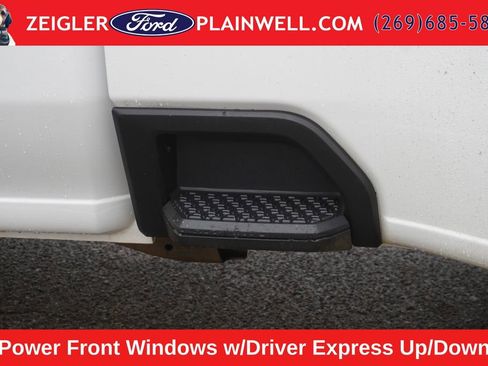 Used 2022 GMC Sierra 3500 Pro w/ Convenience Package RWD image 10