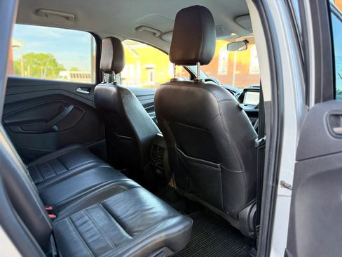 Used 2018 Ford Escape SEL AWD/4WD image 12