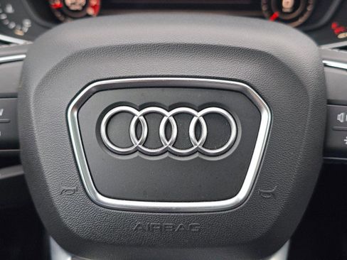 Used 2020 Audi SQ5 Premium Plus w/ Premium Plus Package image 39