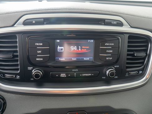 Used 2016 Kia Sorento EX w/ EX Premium Package AWD/4WD image 18