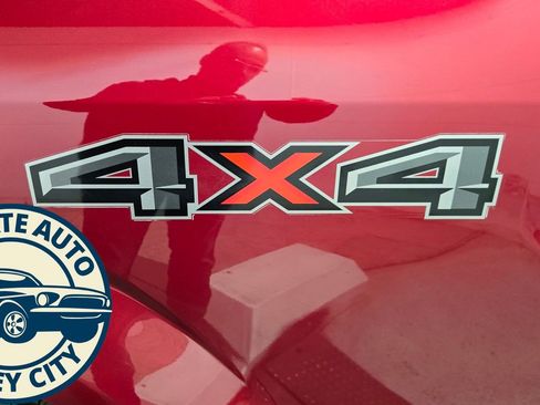 Used 2019 Ford F150 XLT w/ Equipment Group 302A Luxury image 31