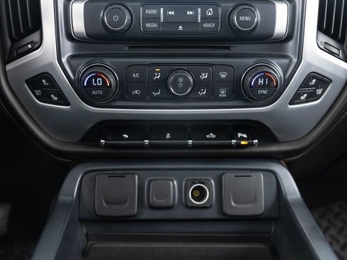 Used 2014 GMC Sierra 1500 SLT w/ SLT Crew Cab Value Package image 39