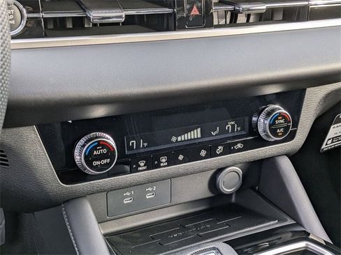 New 2025 Mitsubishi Outlander ES image 22