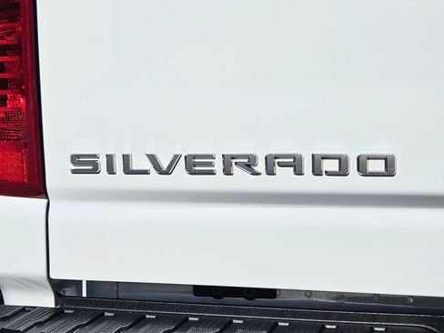Used 2024 Chevrolet Silverado 2500 LT image 29