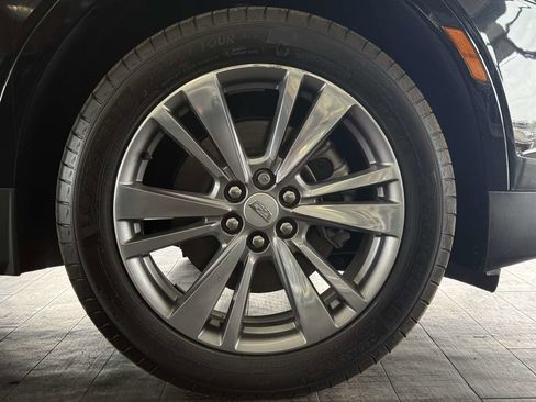 Used 2025 Cadillac XT5 Premium Luxury w/ LPO, Floor Liner Package AWD/4WD image 36