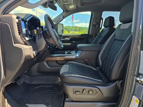 New 2025 Chevrolet Silverado 2500 LT w/ Trail Boss Package AWD/4WD image 4