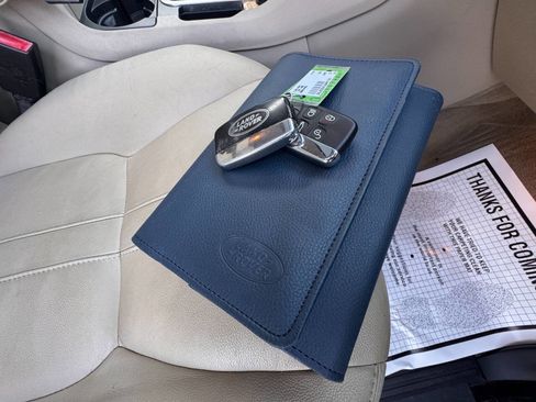 Used 2013 Land Rover LR4 HSE image 34