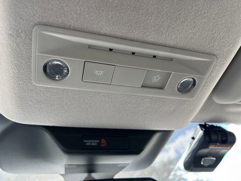 New 2026 Nissan Kicks SV w/ Illumination Package image 31