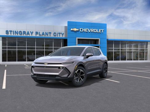 New 2026 Chevrolet Equinox EV LT image 8