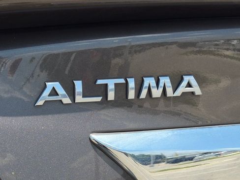 Used 2015 Nissan Altima 2.5 S w/ Special Edition Package FWD image 22