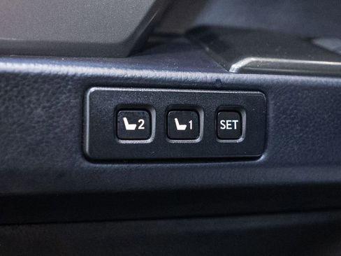 Used 2022 Lexus GX 460 Premium w/ Premium Plus Package image 21