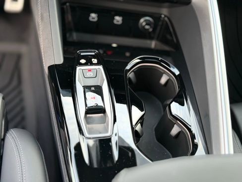 New 2025 Audi SQ5 Premium Plus AWD/4WD image 17