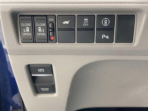 Used 2023 Honda Odyssey Touring image 21