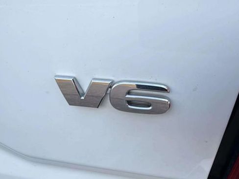 Used 2020 Toyota Tacoma SR image 17