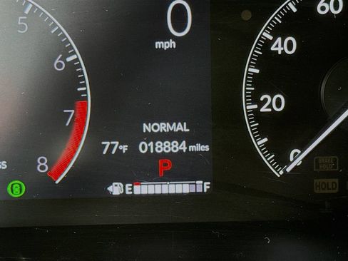 Certified 2024 Honda HR-V LX image 8
